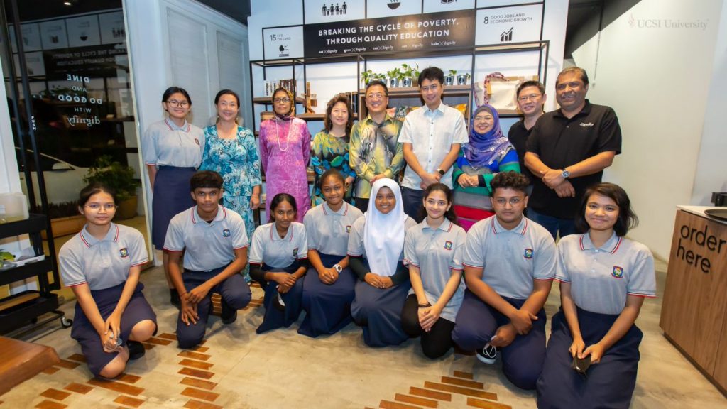 UCSI sponsored a Buka Puasa (Break-Fast) event at the Dignity for Children Foundation