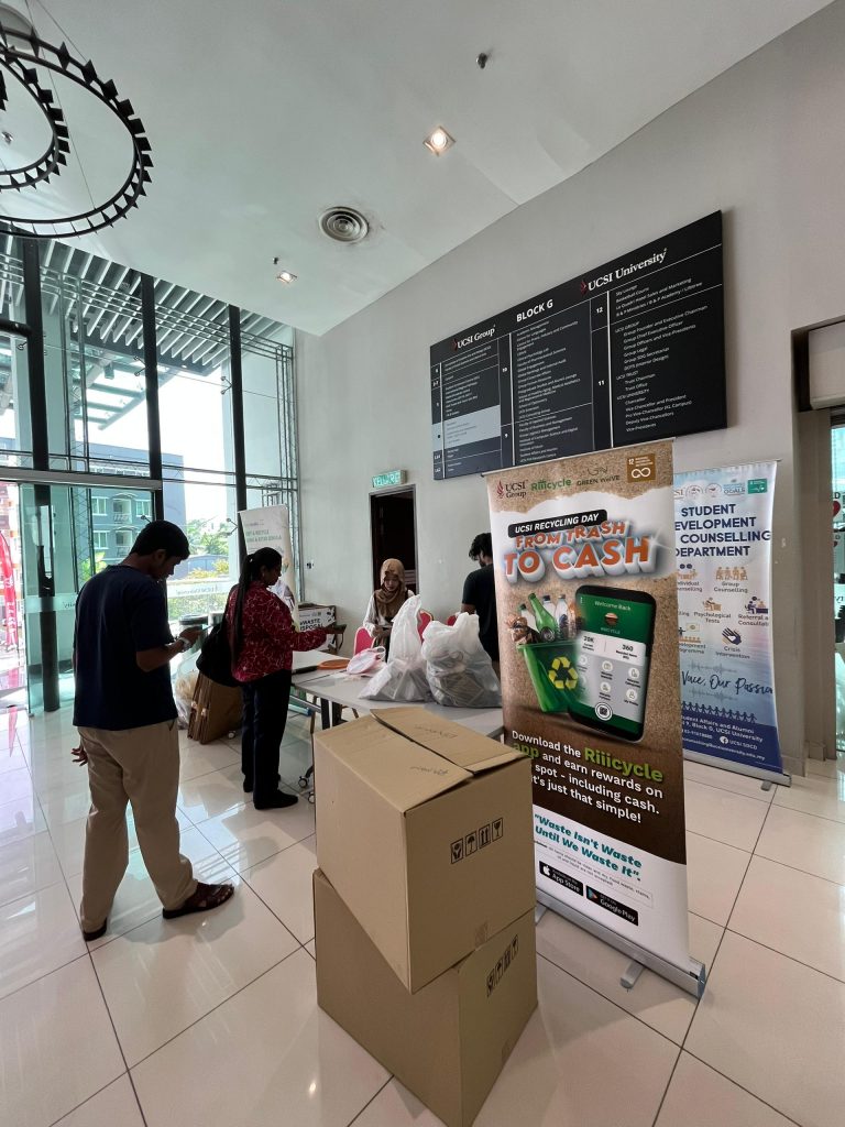 UCSI Recycling Day: From Trash to Cash!