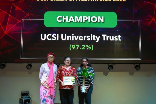 123_1J9A7393_UCSIGroupTownhall130226